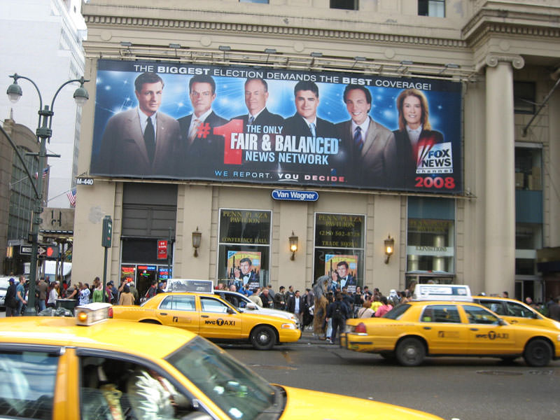 Big Apple Comic Expo, Nov. '08: Convention as seen from the outside