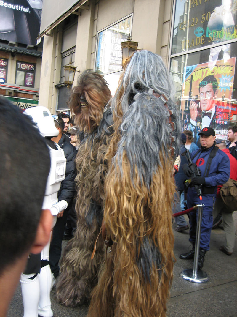 Big Apple Comic Expo, Nov. '08: Wookiees 01