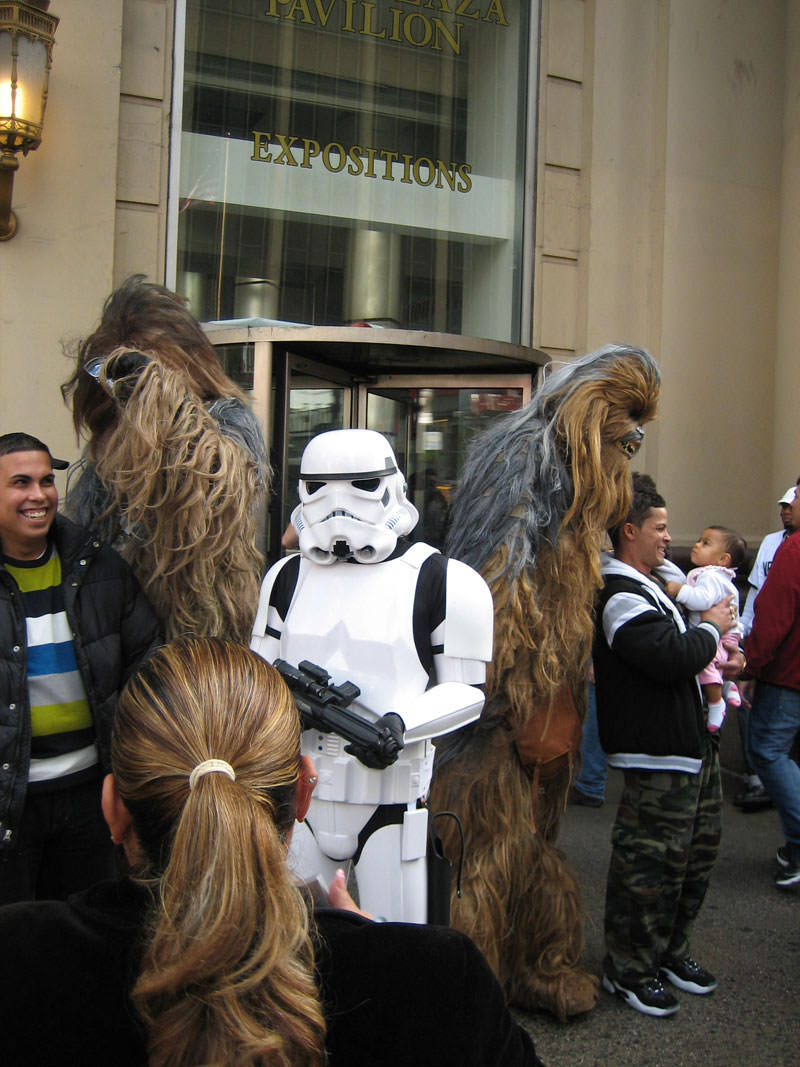 Big Apple Comic Expo, Nov. '08: Wookiees 02