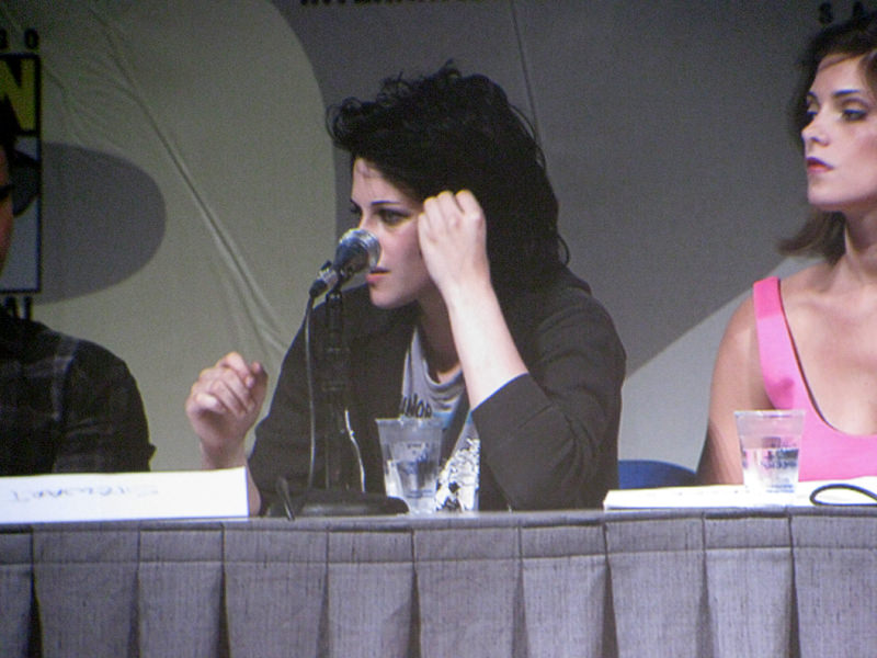 The Twilight Saga's New Moon panel at SDCC 2009: Kristen Stewart