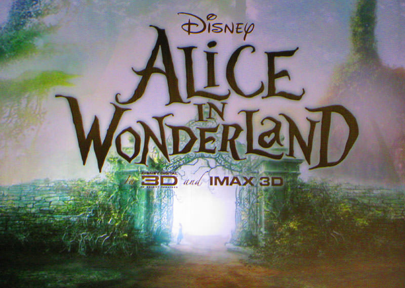 2009-07-23-sdcc-alice03