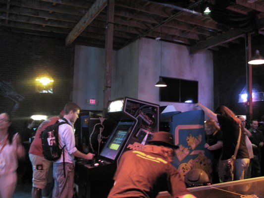 Tron Legacy Viral Campaign: Inside Flynn's Arcade 03