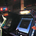 Tron Legacy Viral Campaign: Inside Flynn's Arcade we find a Space Paranoids video game!!