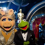 Miss Piggy and Kermit the Frog at the 2012 Academy Awards