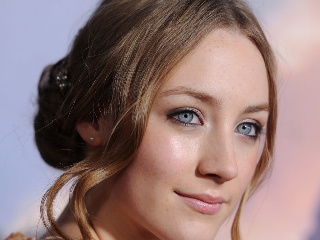 Saoirse Ronan Image