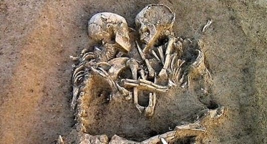 Lovers of Pompeii Image