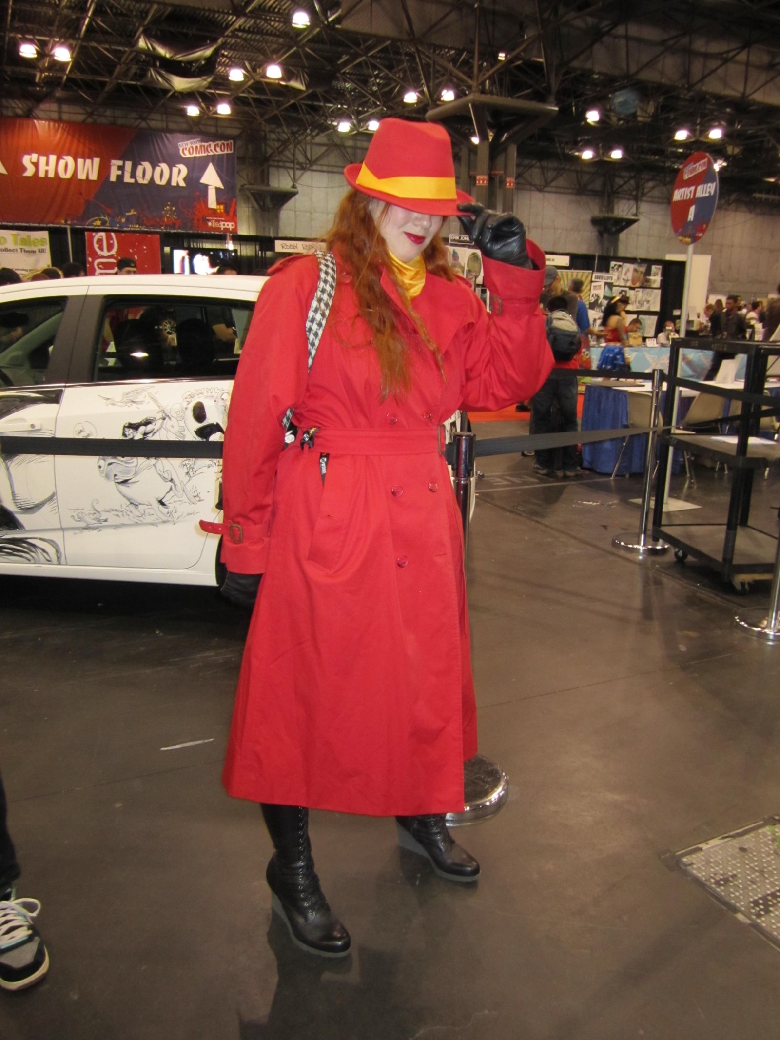 NYCC 2011: Cosplay Photos: Carmen San Diego