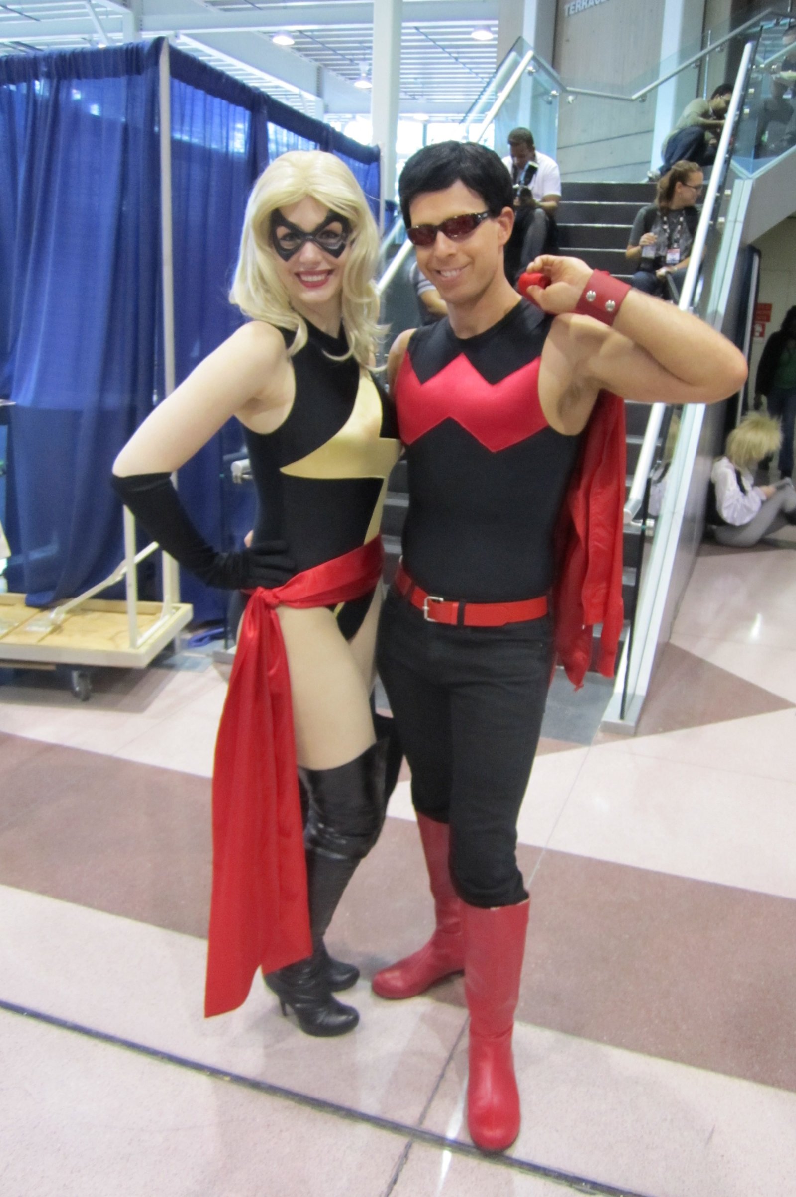 NYCC 2011: Cosplay Photos: Wonder Man Ms Marvel