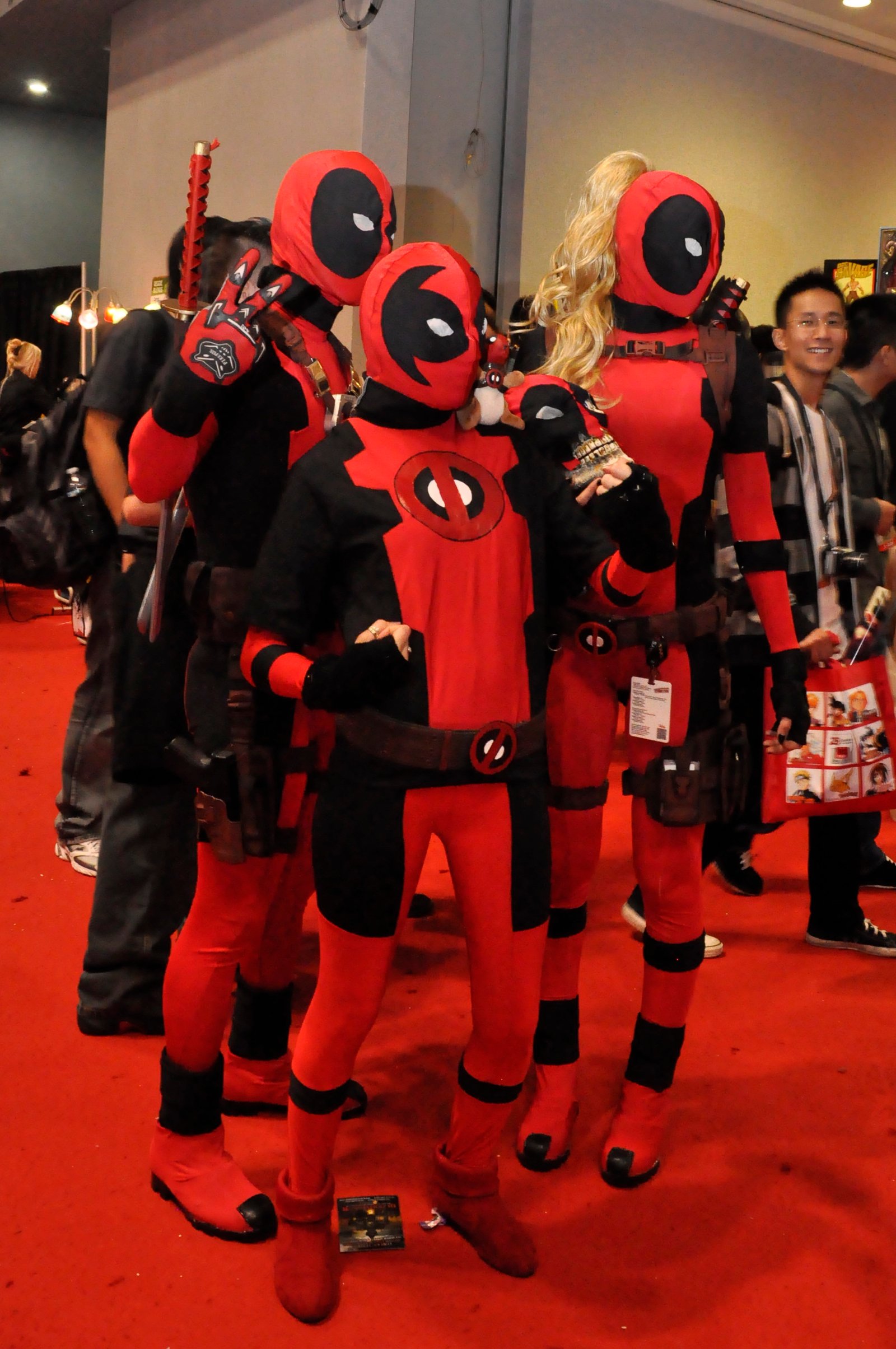 NYCC 2011: Cosplay Photos: Deadpool Family