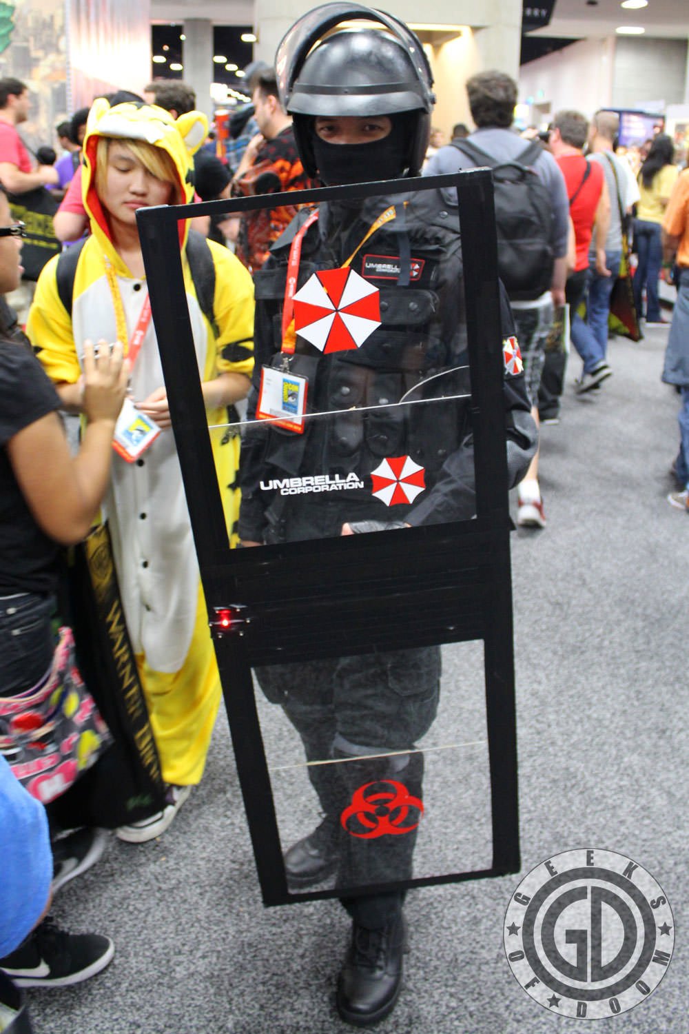 SDCC 2012: Cosplay Round-Up: Resident Evil Umbrella 