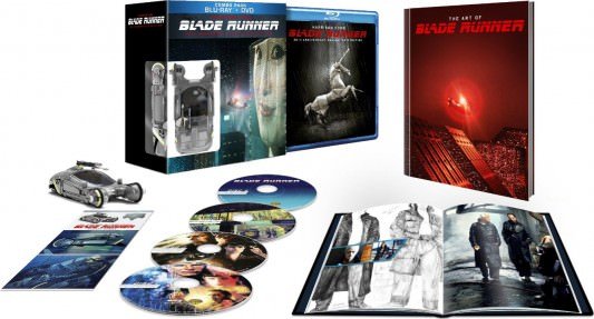 Blade Runner: 30th Anniversary Collectors Edition spread