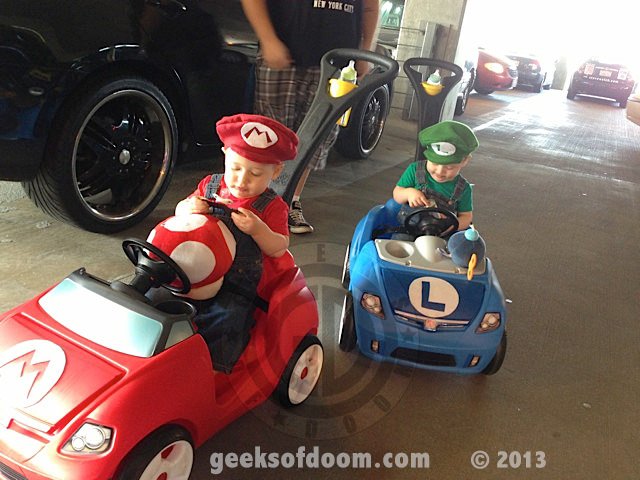 WonderCon 2013: Cosplay photos: Mario Kart children