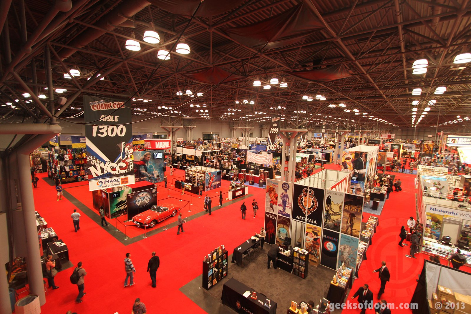 NYCC 2013: Convention Floor 022250 x 1500