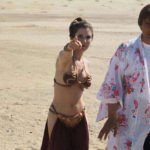 Star Wars Set Photos: Carrie Fisher in her Slave Leia bikini, Mark Hamill in a rosey robe