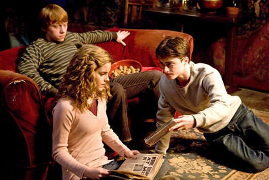 Harry Potter Rupert Grint (Ron), Daniel Radcliffe (Harry), and Emma Watson (Hermione)