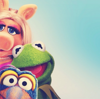 The Muppets Selfies: Miss Piggy, Kermit, Gonzo