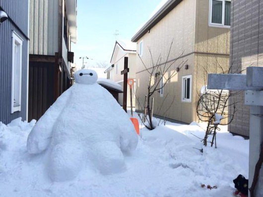 Big Hero 6 Baymax snowman