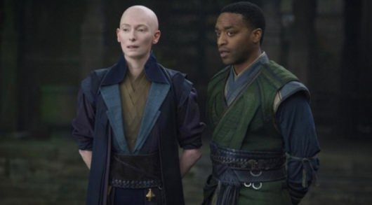 Tilda Swinton and Chiwetel Ejiofor in Marvel's Doctor Strange